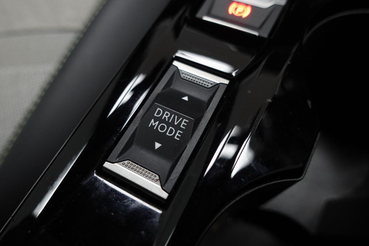 Peugeot E-2008 - Image 40