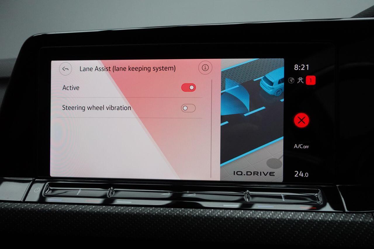 Volkswagen Golf - Image 35