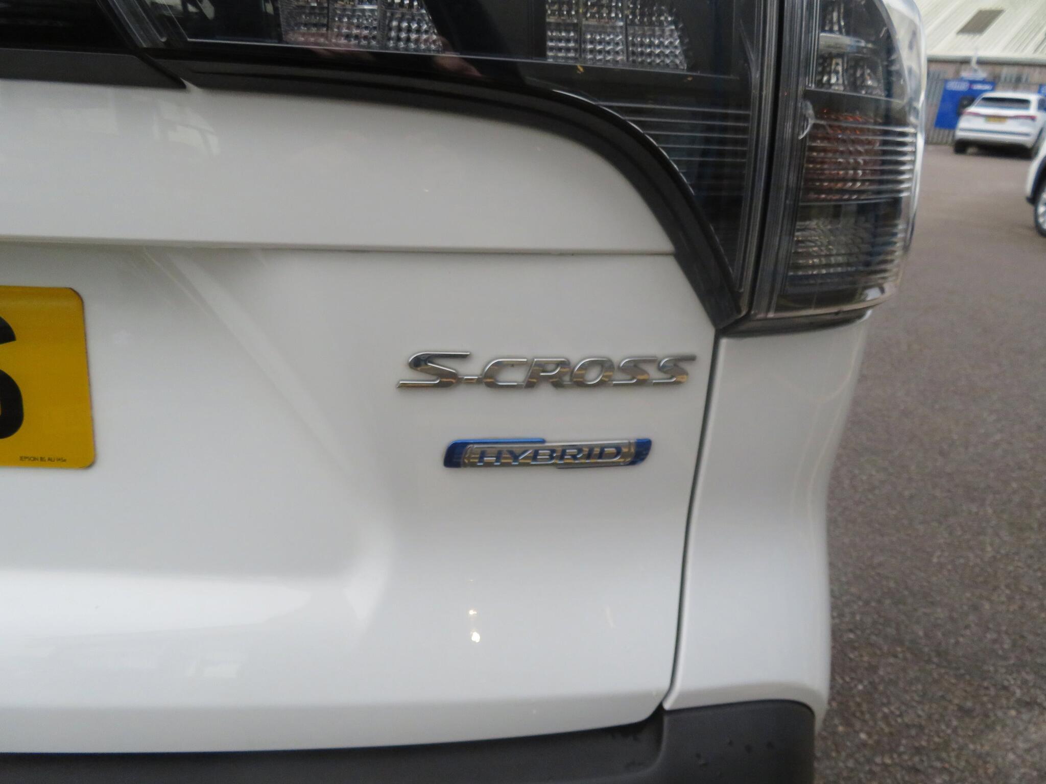 Suzuki S-Cross - Image 11