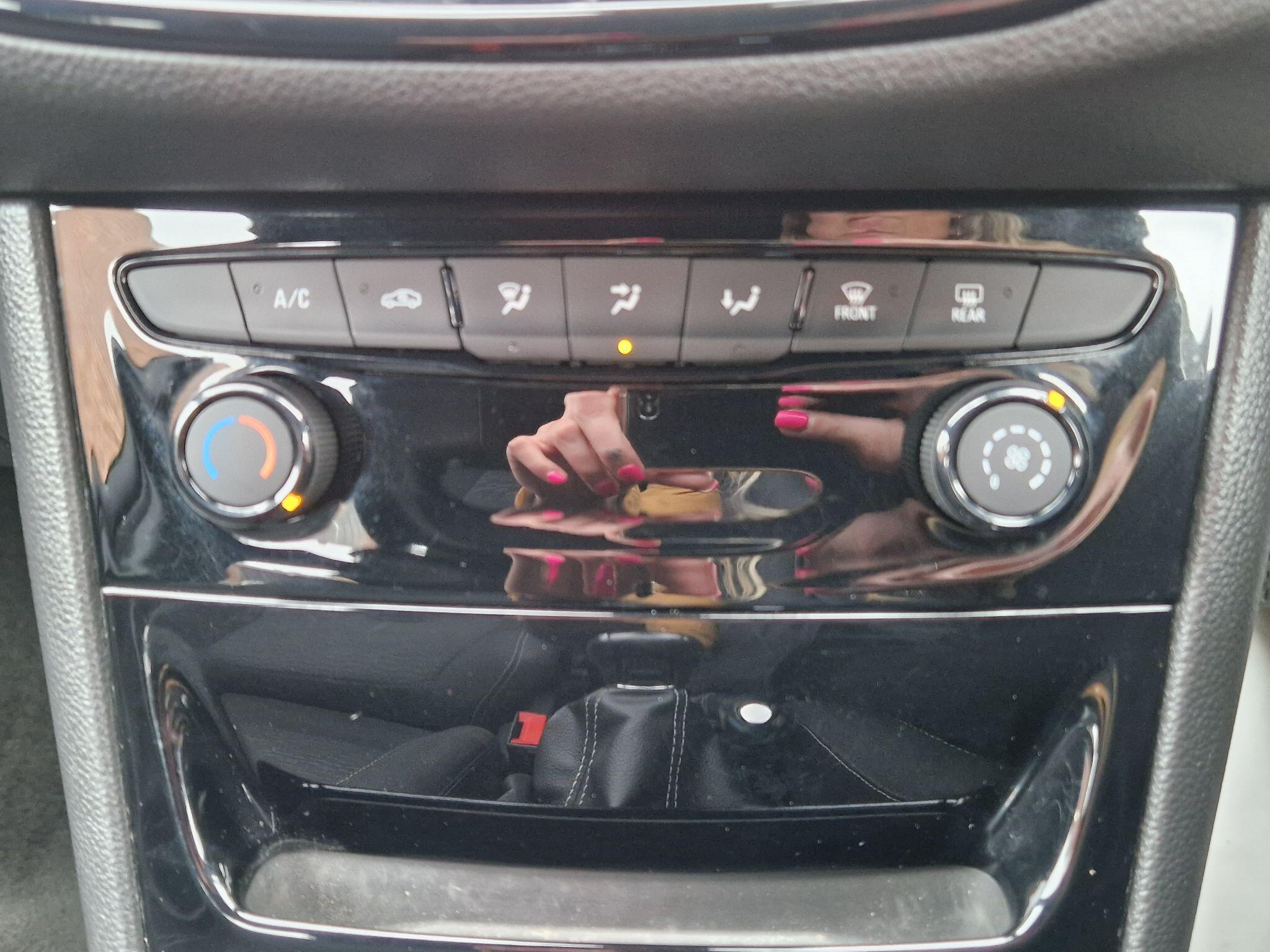 Vauxhall Astra - Image 32