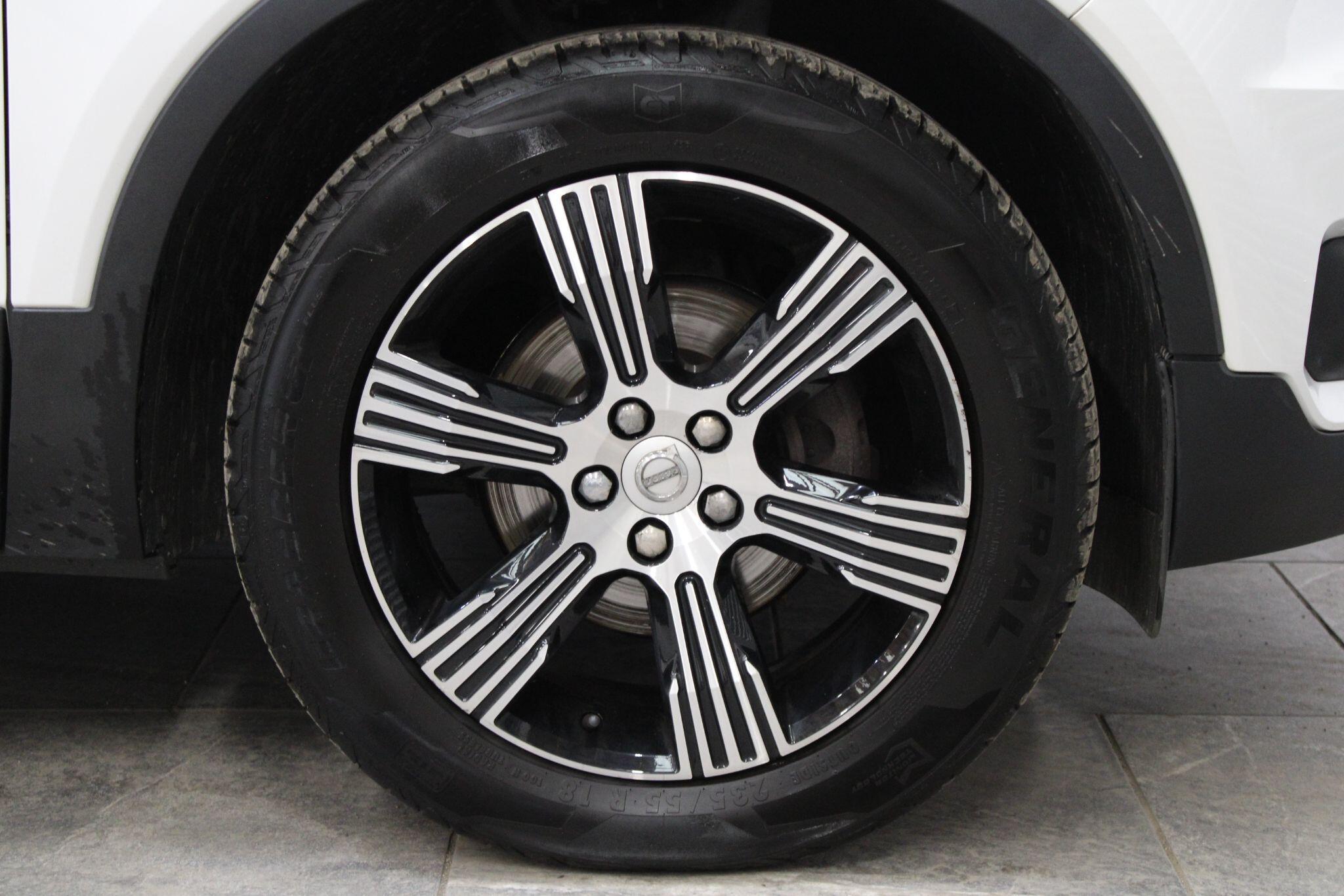 Volvo XC40 - Image 9