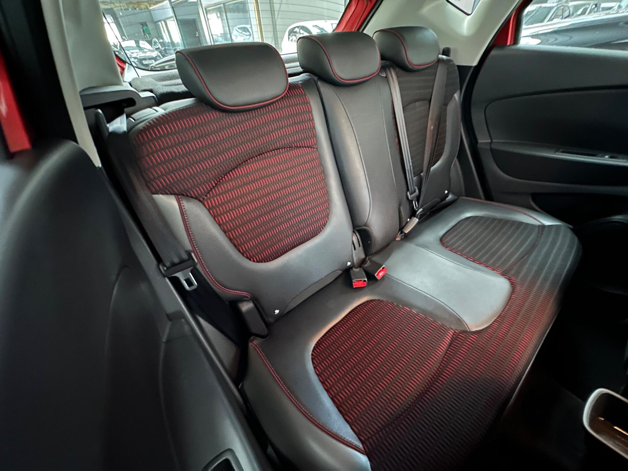 Renault Captur - Image 10