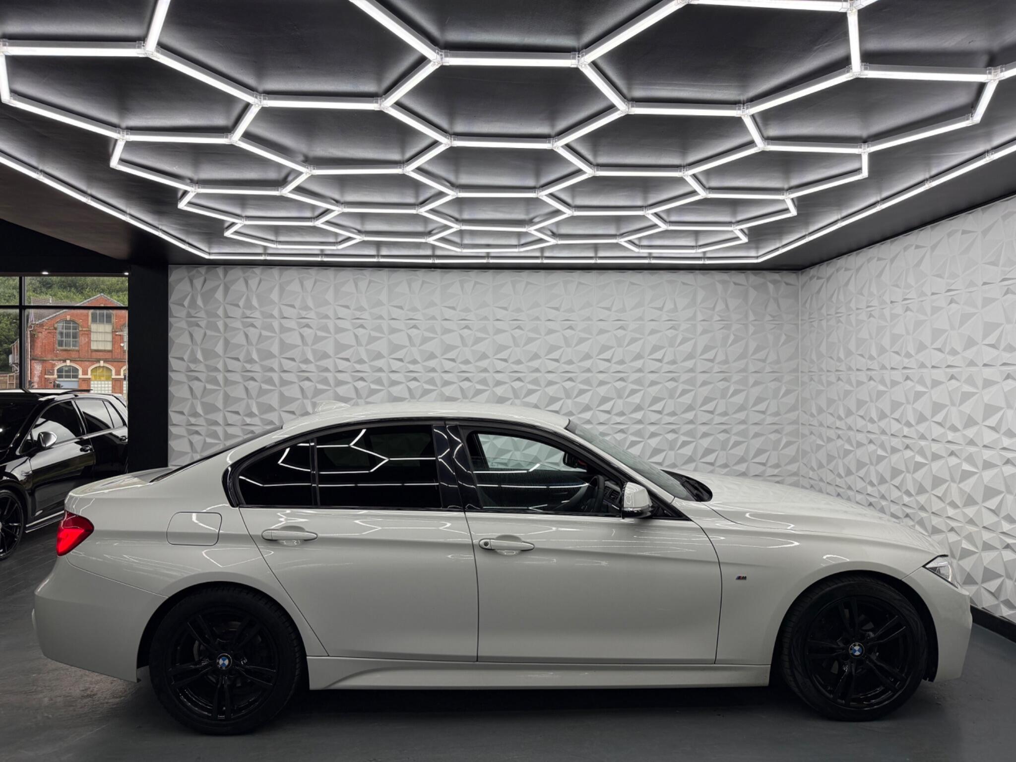 BMW 3 Series - Image 15