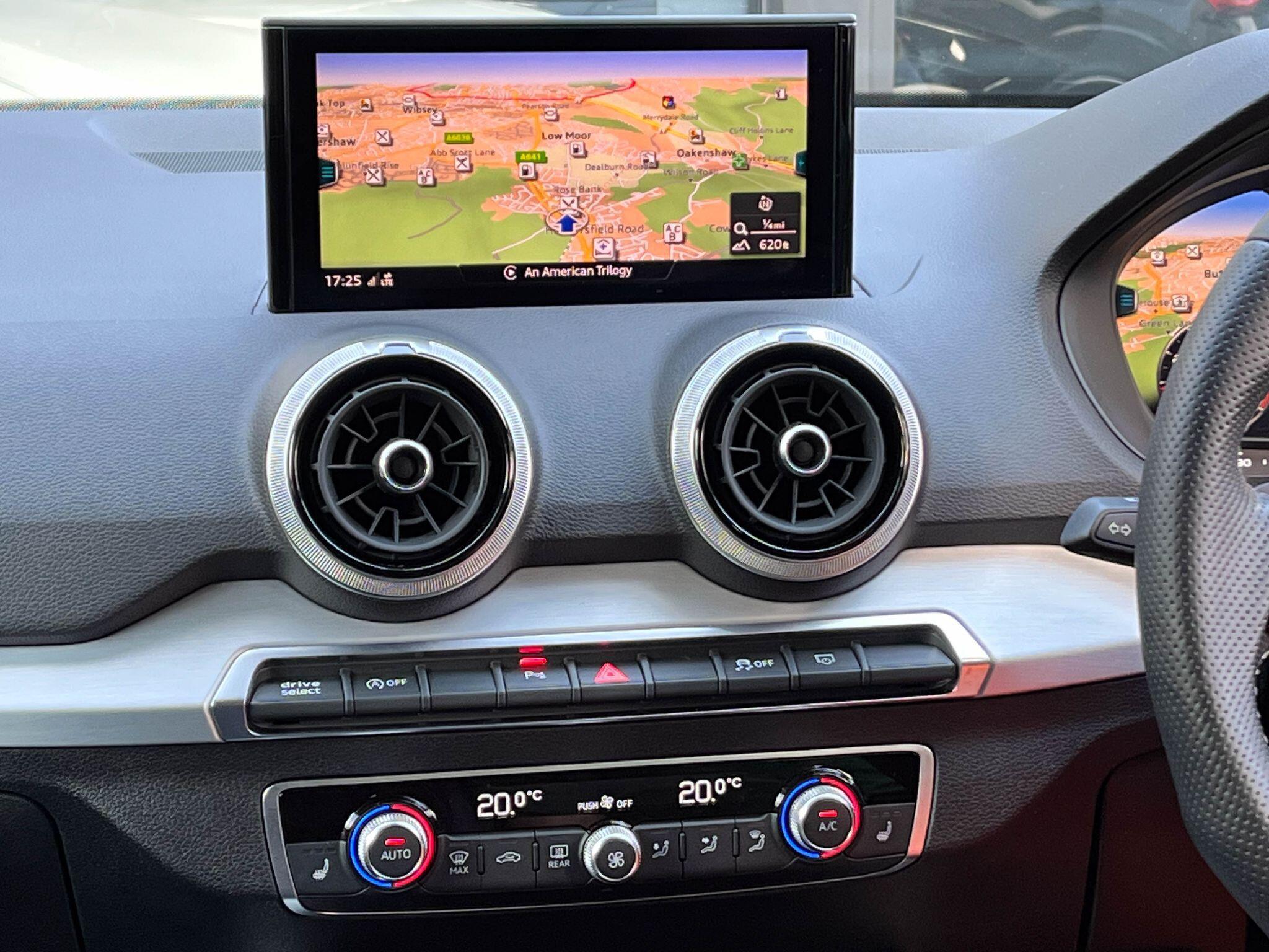 Audi SQ2 - Image 13