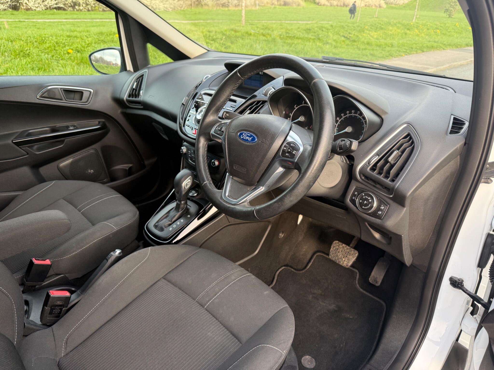 Ford B-Max - Image 13