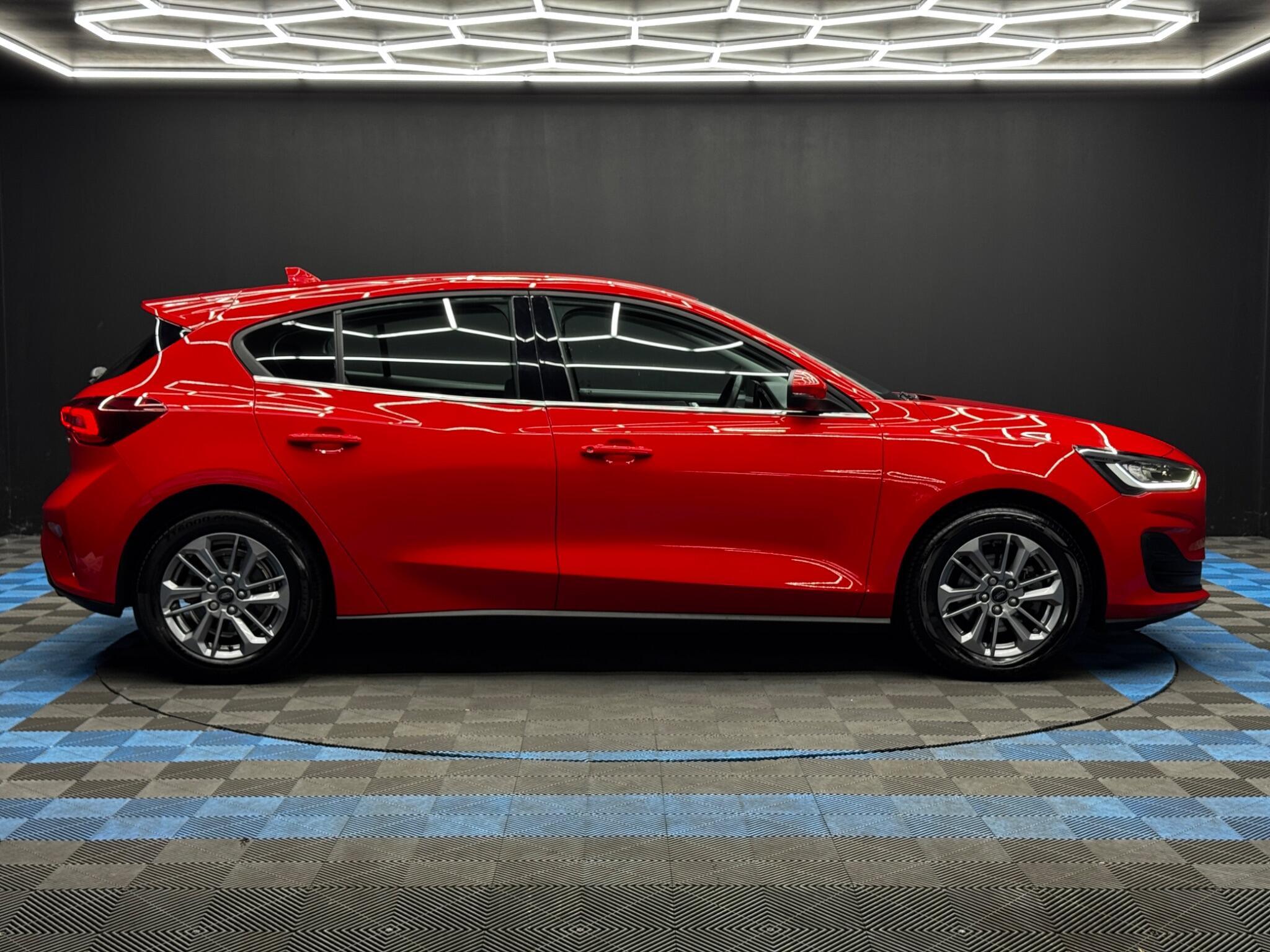 Ford Focus - Image 4