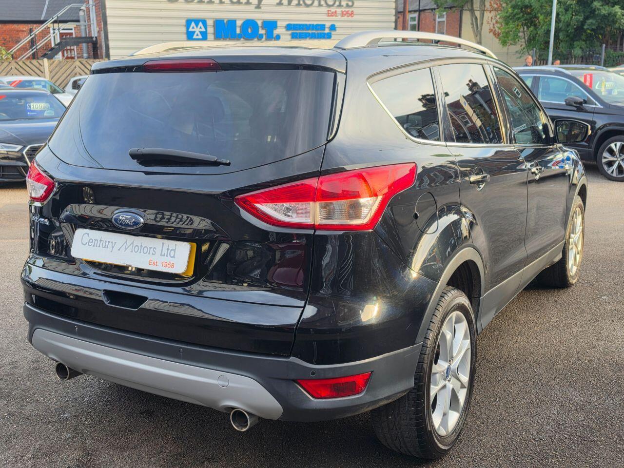 Ford Kuga - Image 11