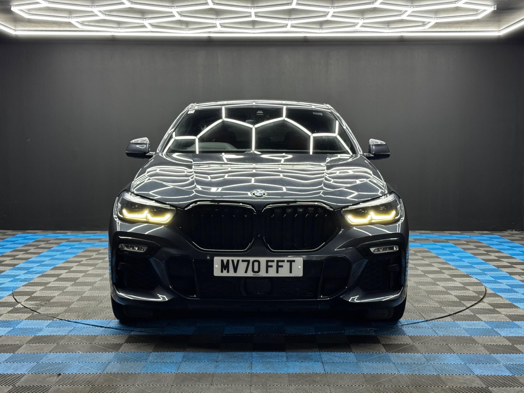 BMW X6 - Image 2