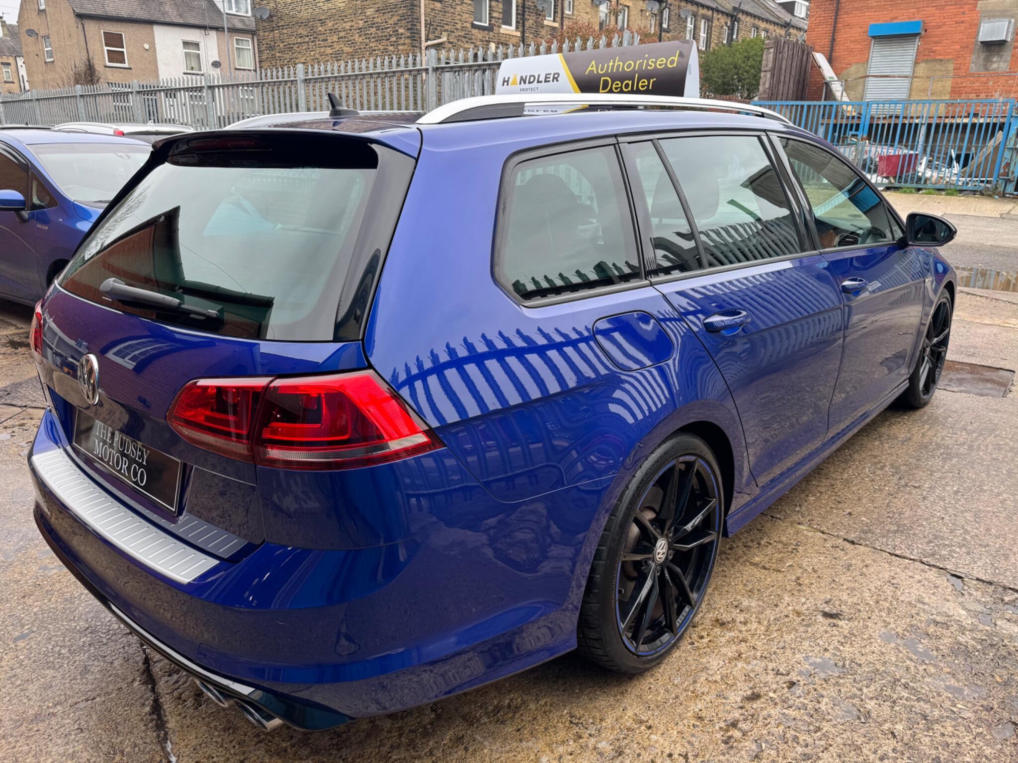 Volkswagen Golf - Image 8