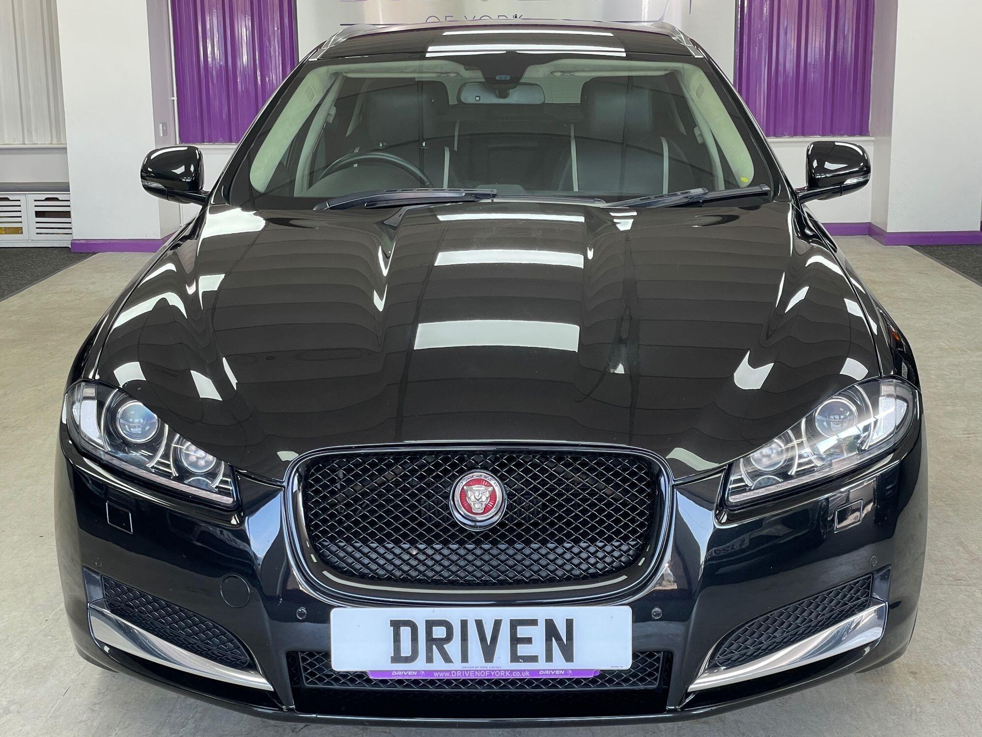 Jaguar XF - Image 7