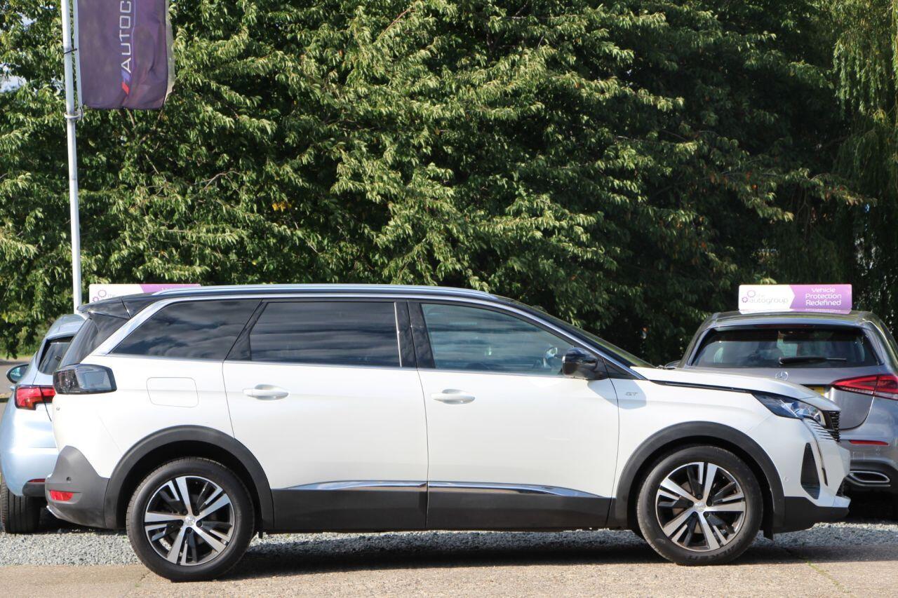 Peugeot 5008 - Image 2