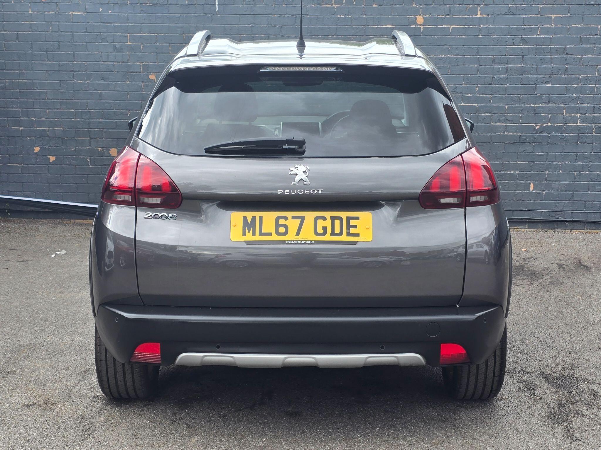 Peugeot 2008 - Image 9