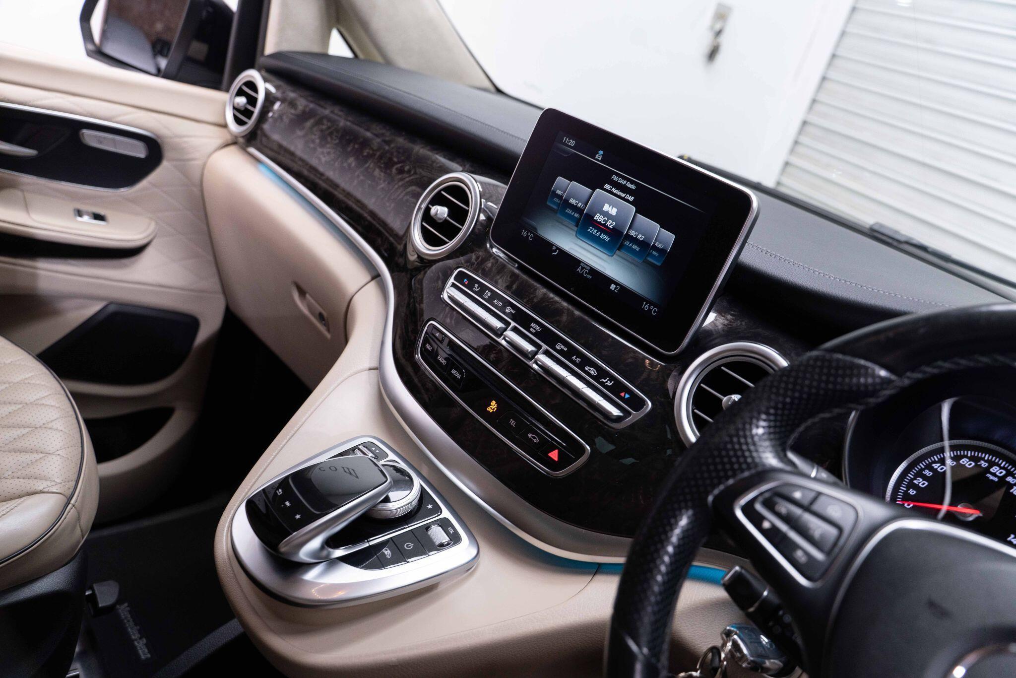 Mercedes V Class - Image 9