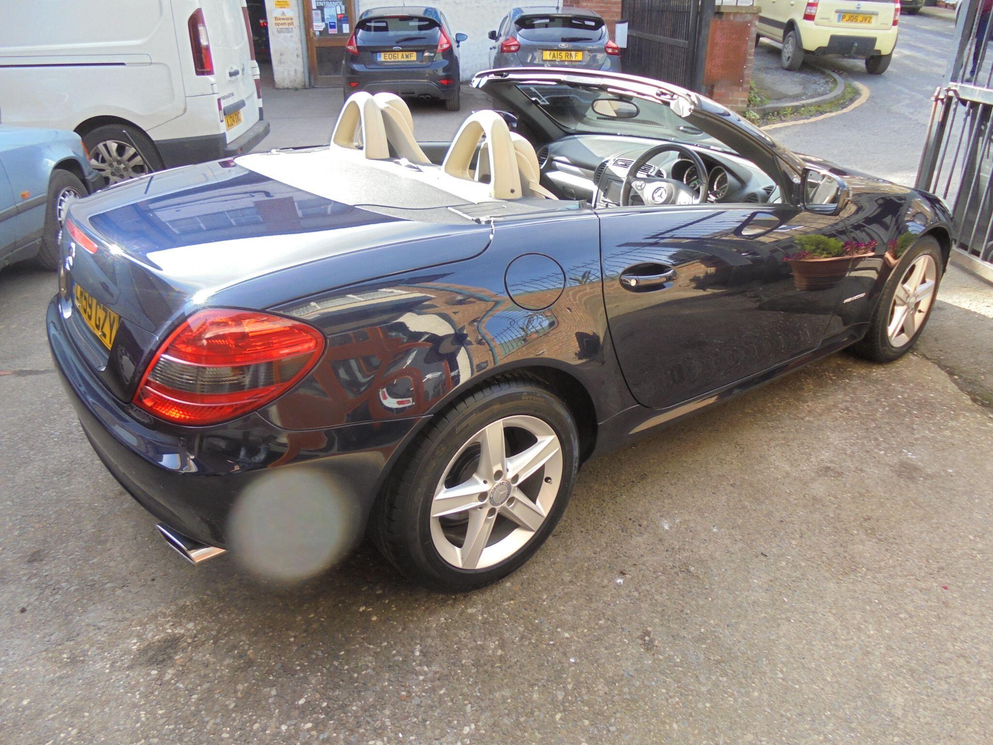 Mercedes SLK - Image 8