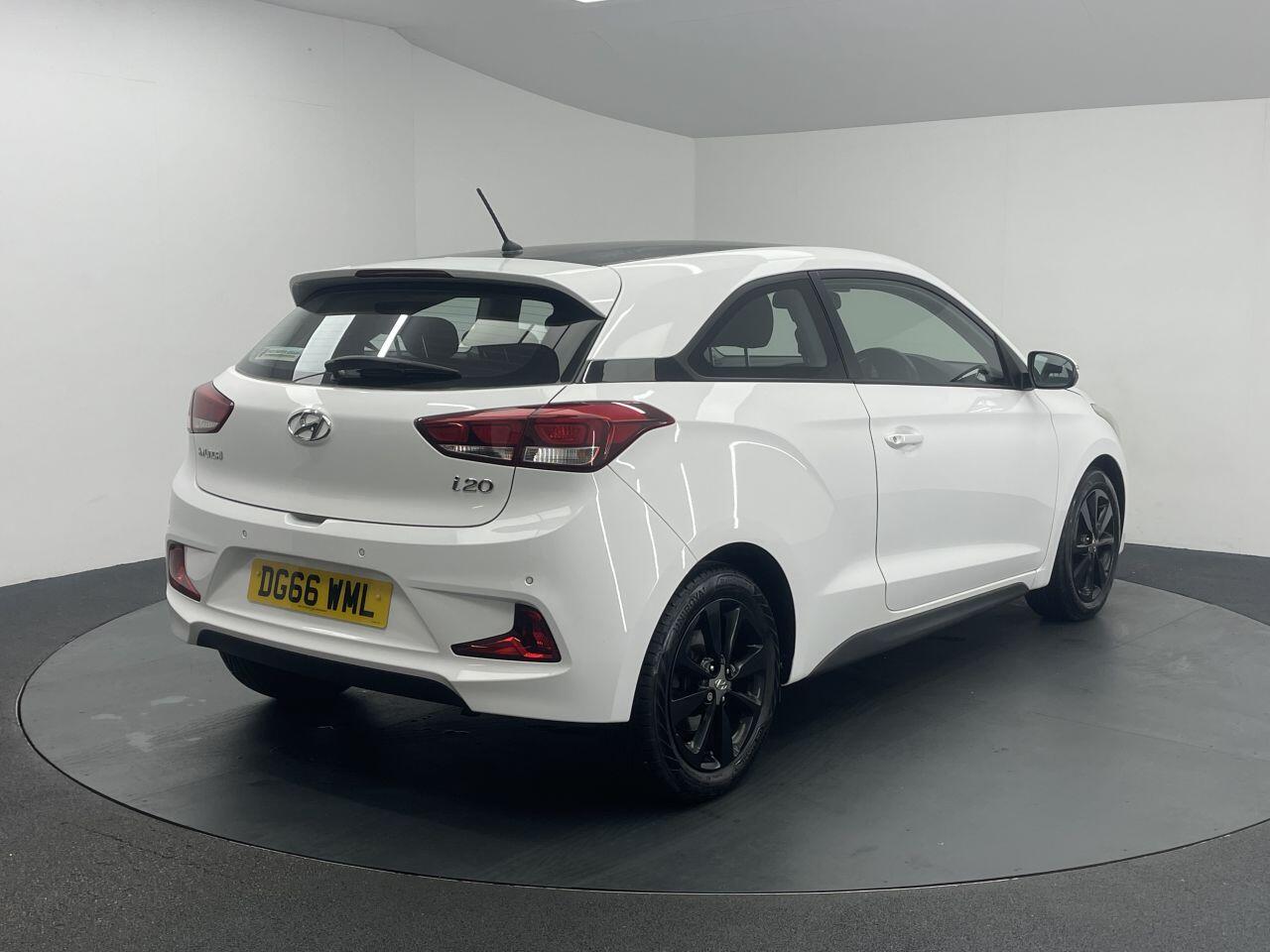 Hyundai i20 - Image 12
