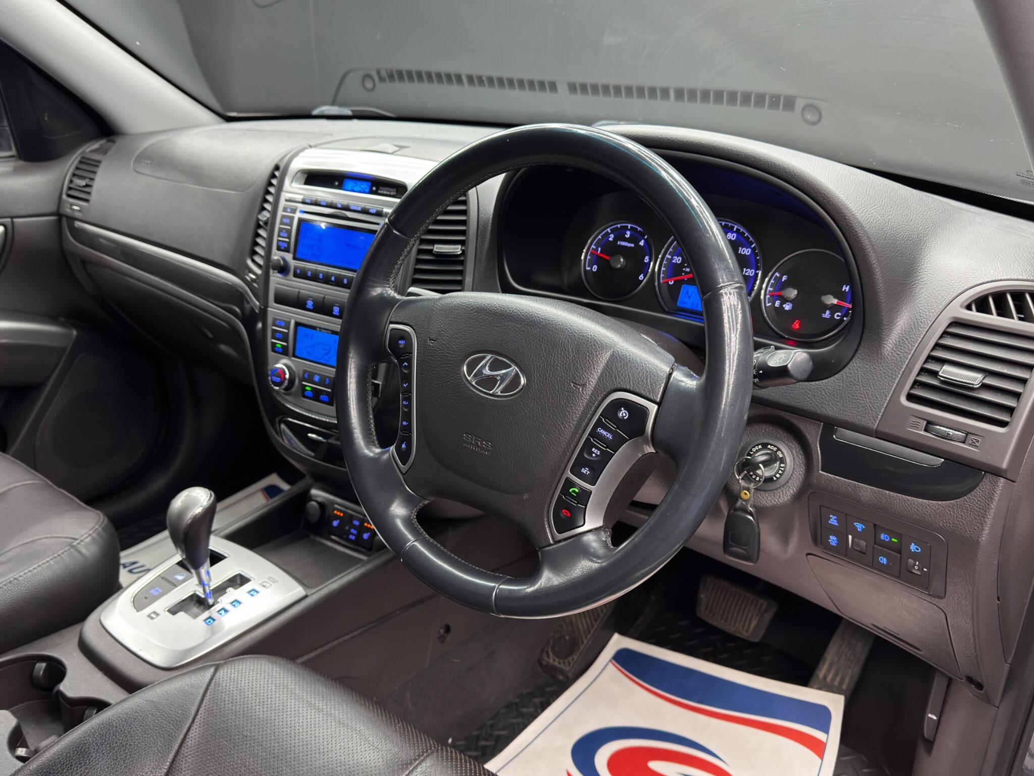 Hyundai Santa Fe - Image 9