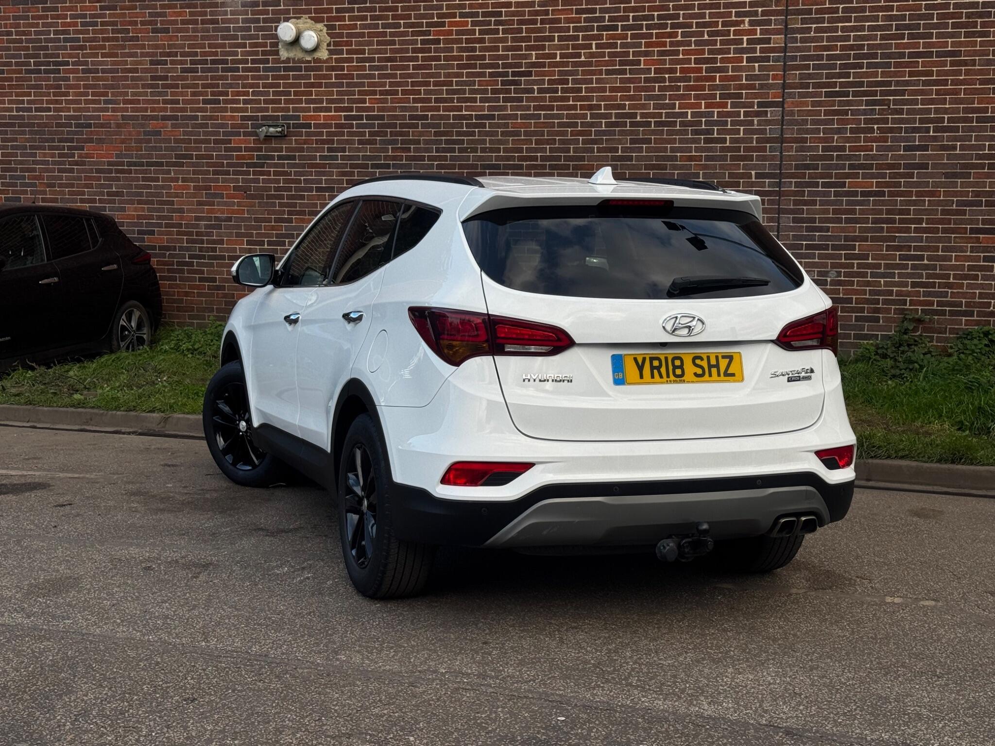 Hyundai Santa Fe - Image 12