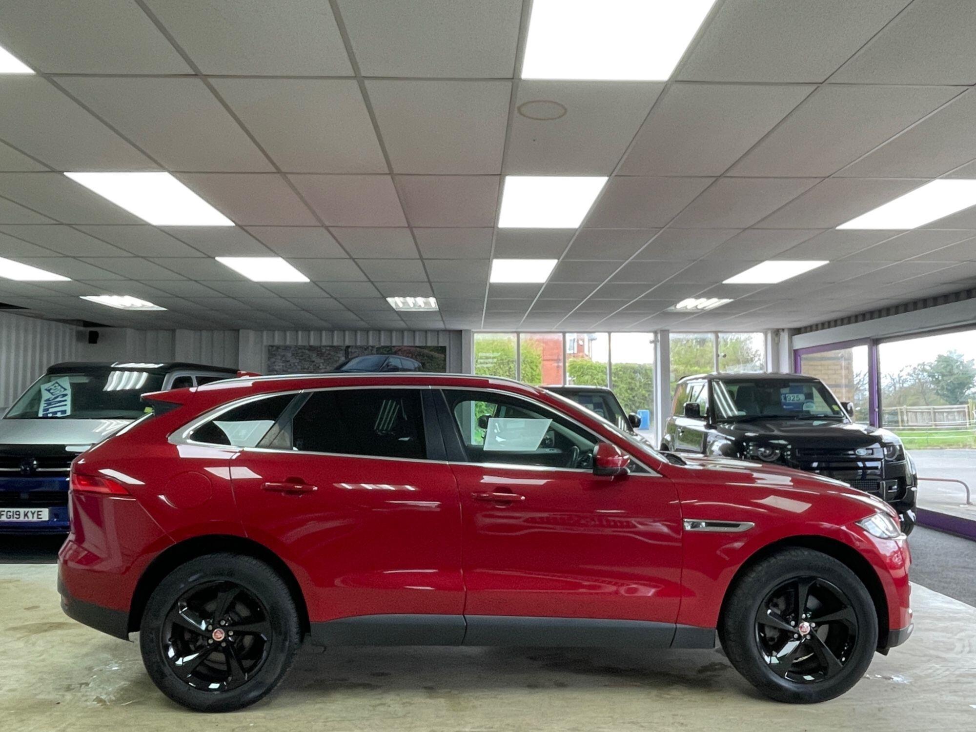 Jaguar F-Pace - Image 12