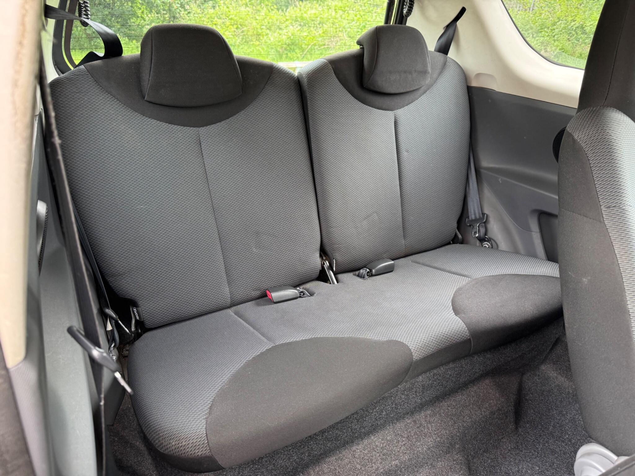 Toyota Aygo - Image 11