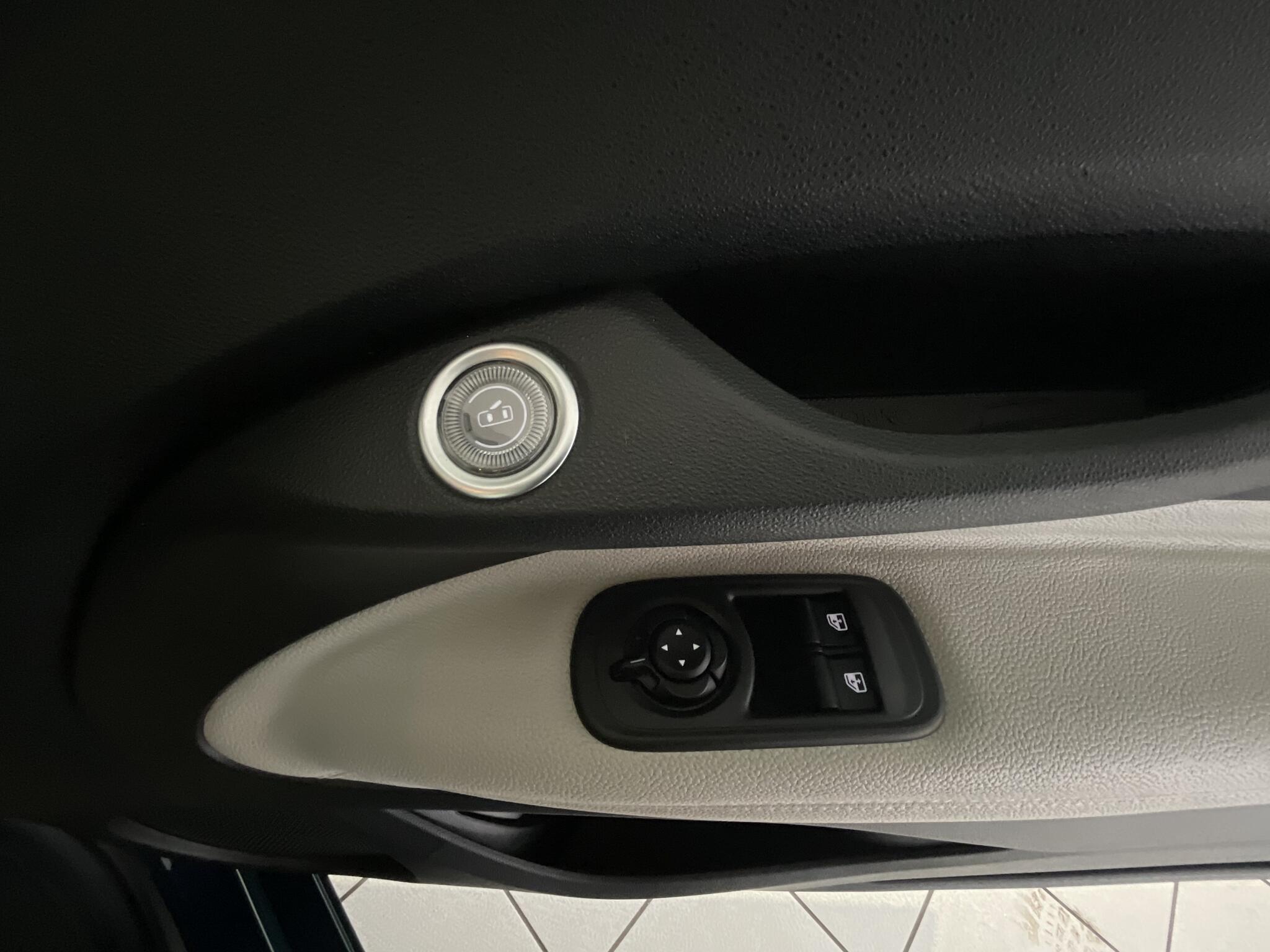 Fiat 500e - Image 27