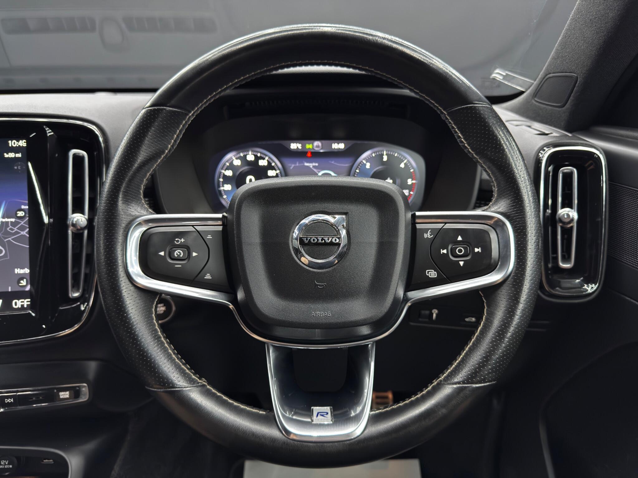 Volvo XC40 - Image 18