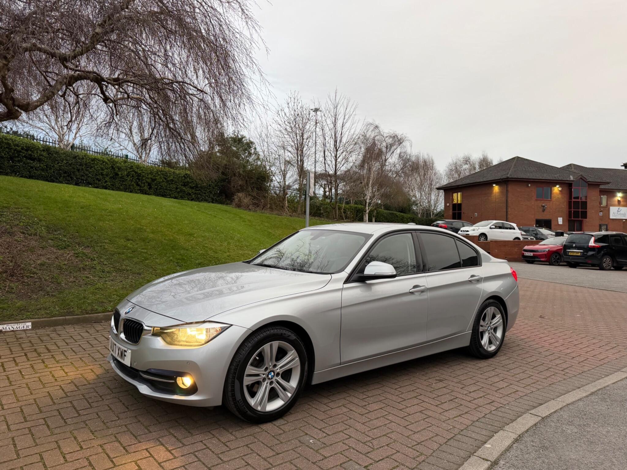 BMW 3 Series - Image 17