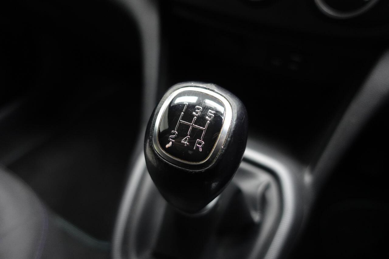 Hyundai i10 - Image 23