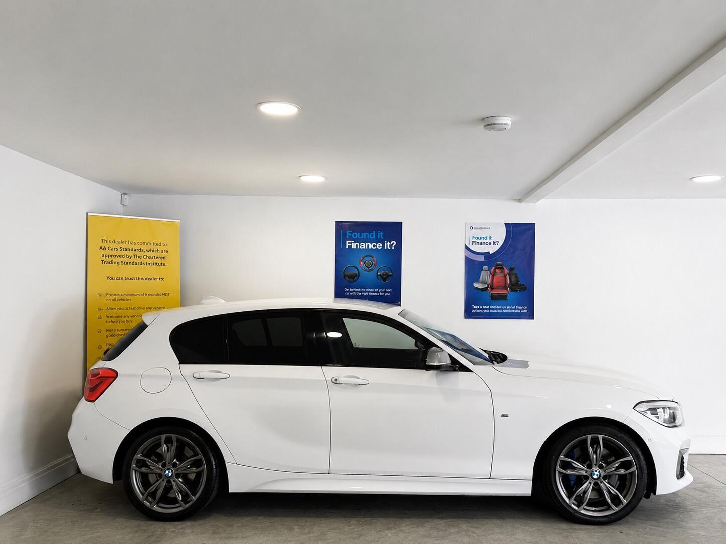 BMW 1 Series - Image 7