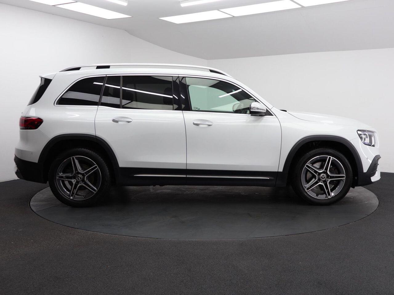 Mercedes-benz GLB - Image 14