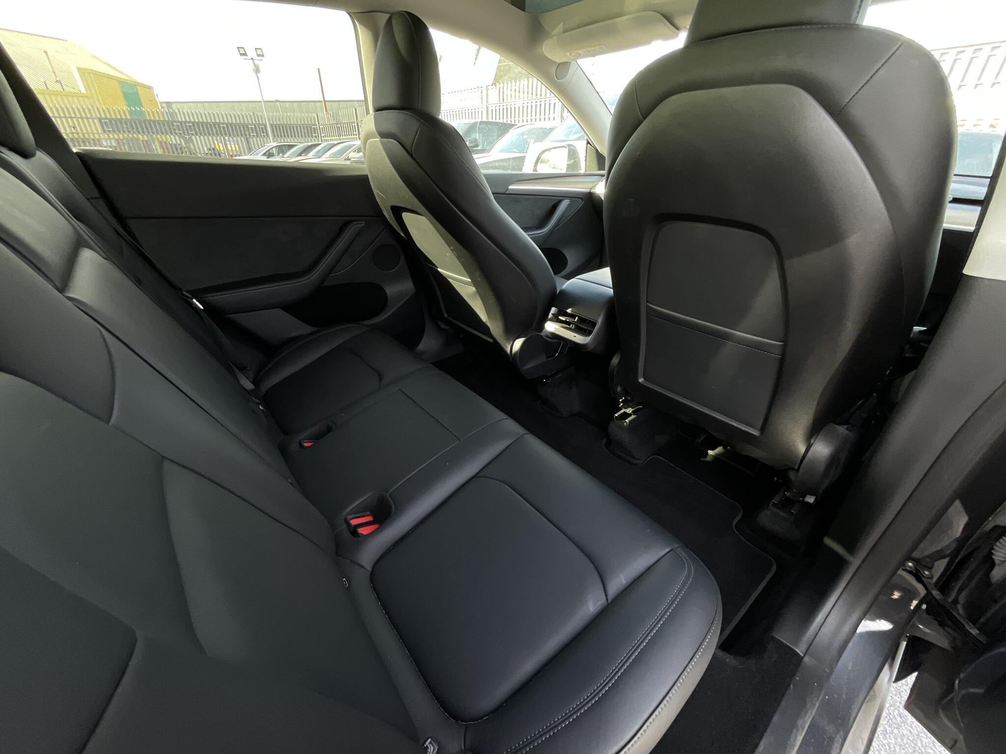 Tesla Model Y - Image 10