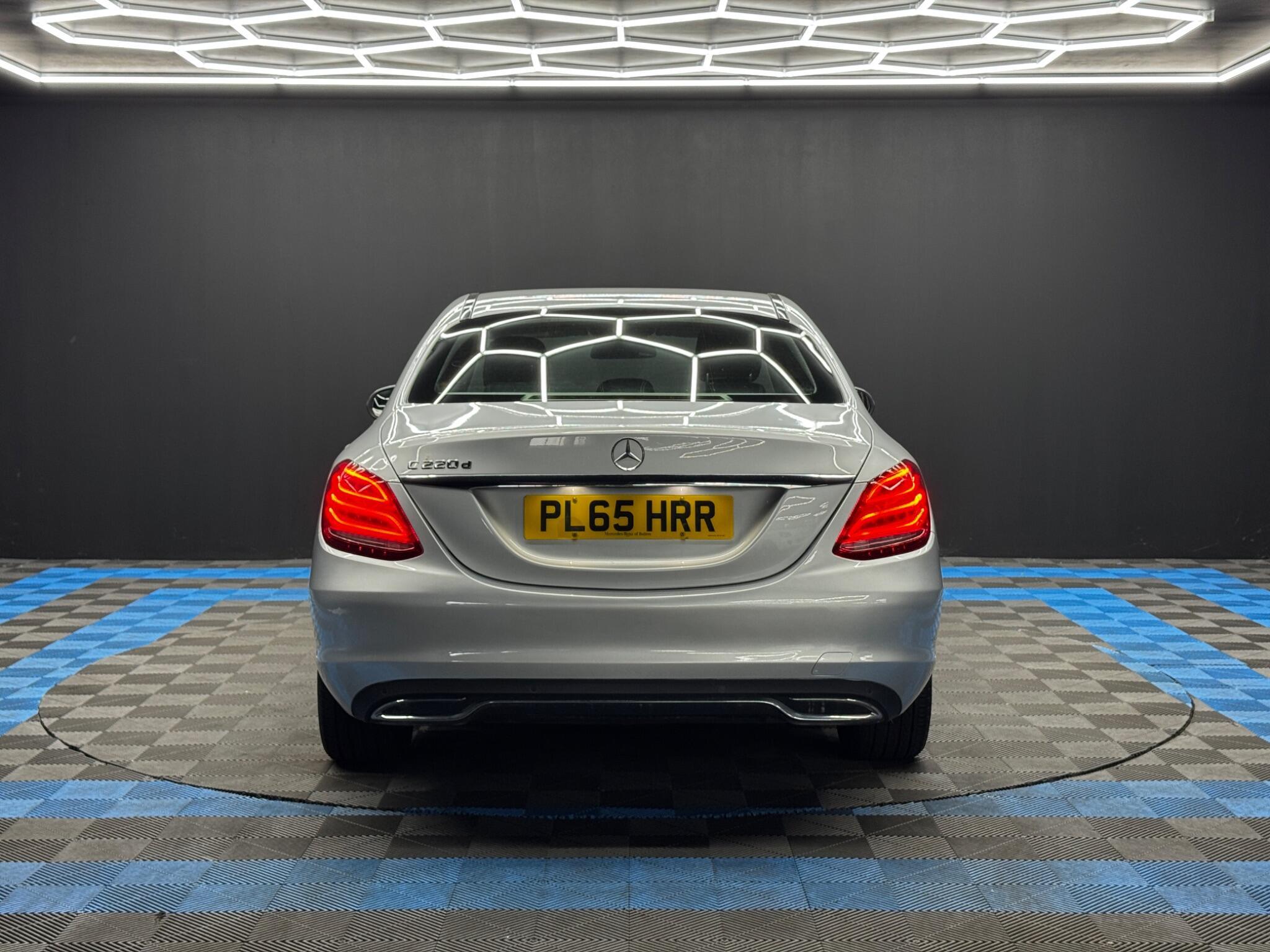 Mercedes C Class - Image 6