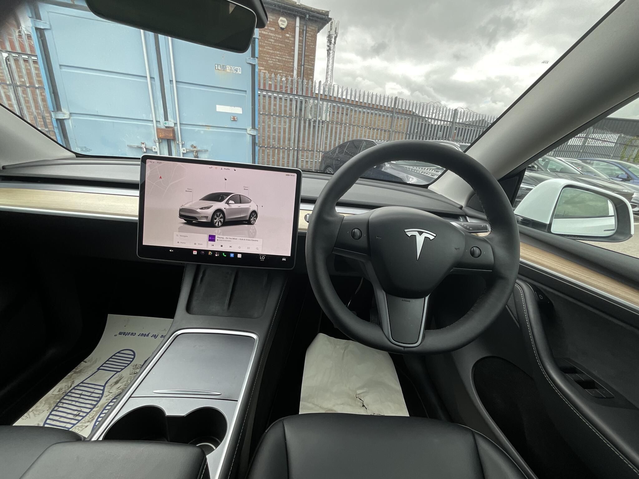 Tesla Model Y - Image 6