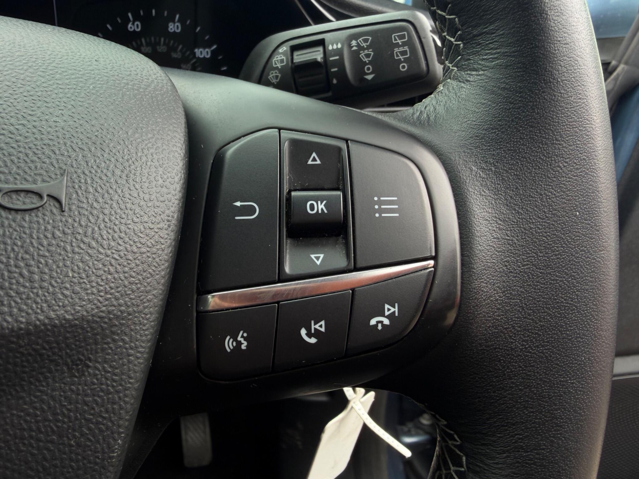 Ford Fiesta - Image 25