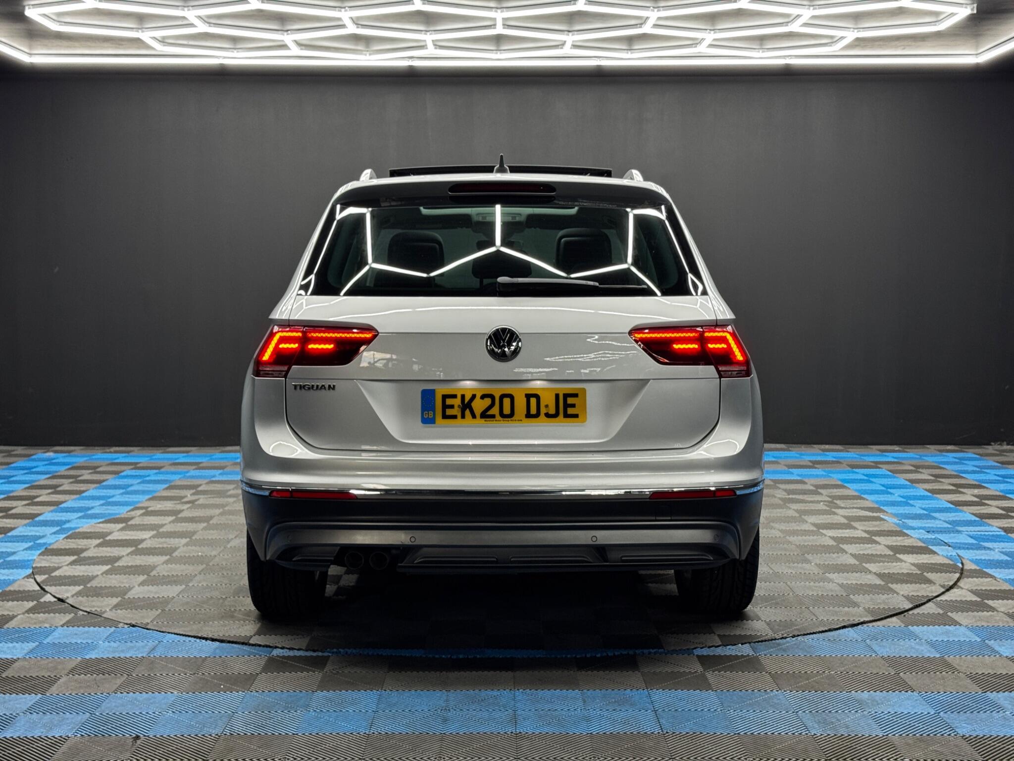 Volkswagen Tiguan - Image 6