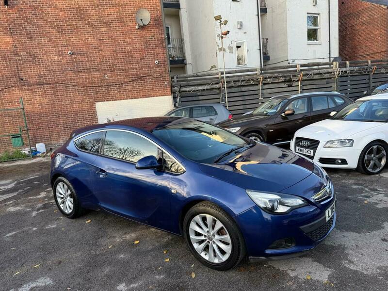 Vauxhall Astra GTC - Image 9