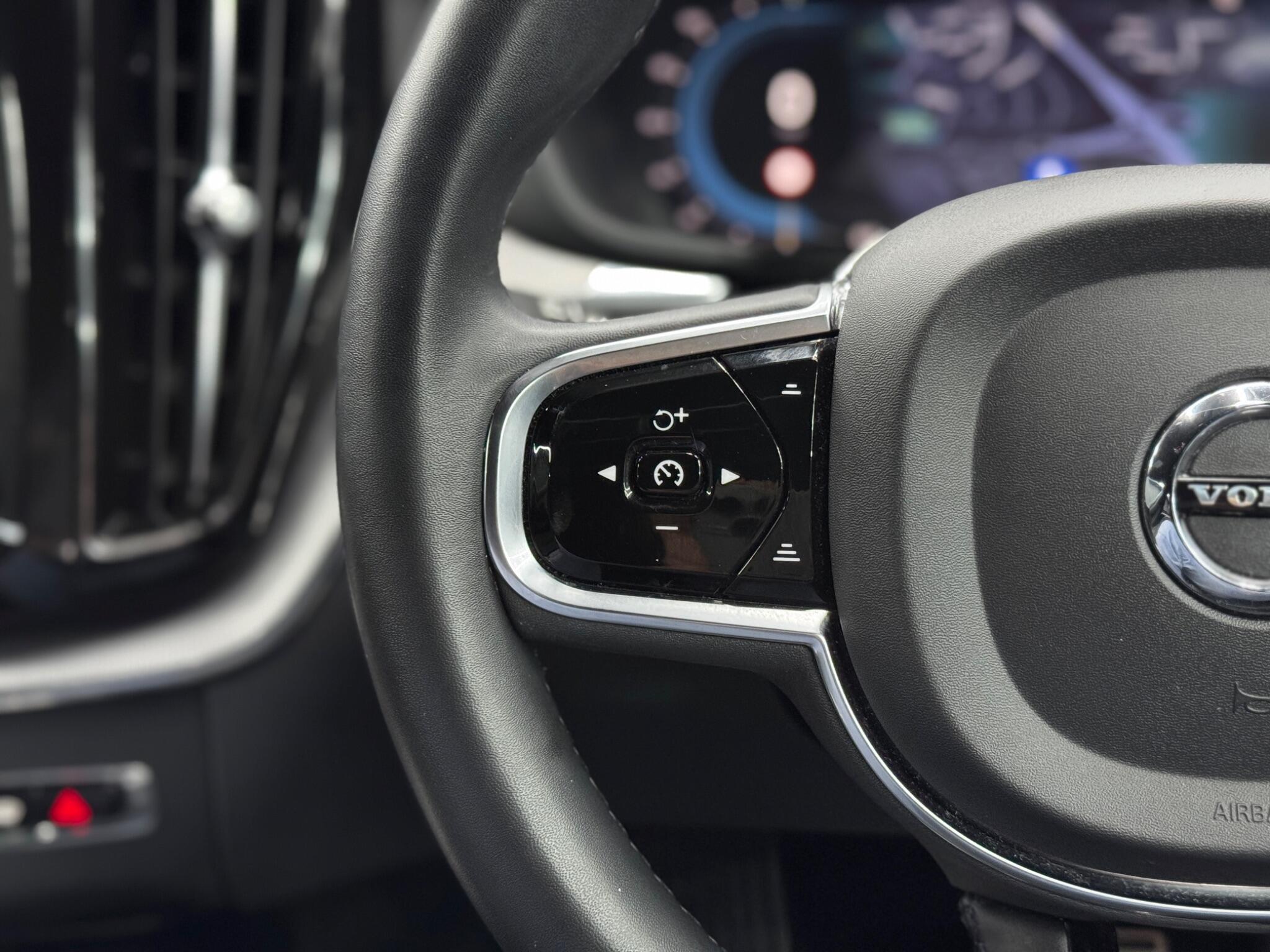 Volvo XC60 - Image 20