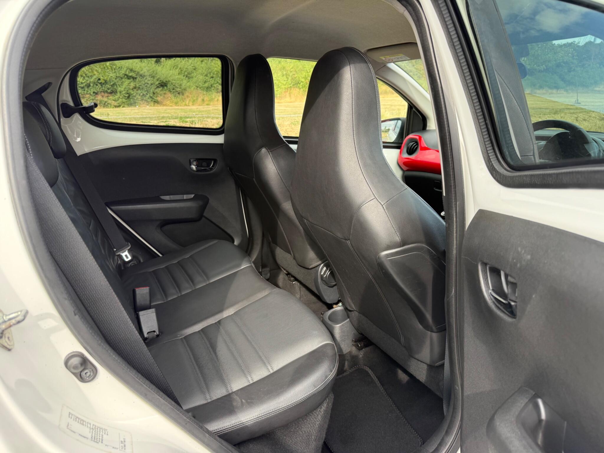 Peugeot 108 - Image 16