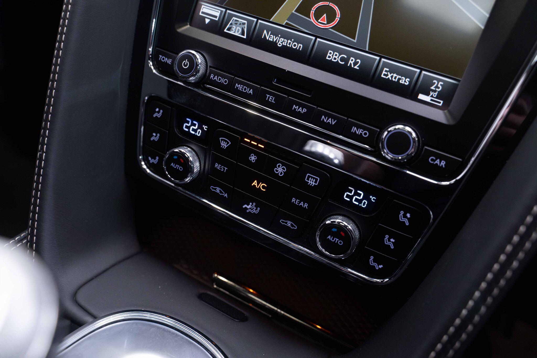 Bentley Flying Spur - Image 19