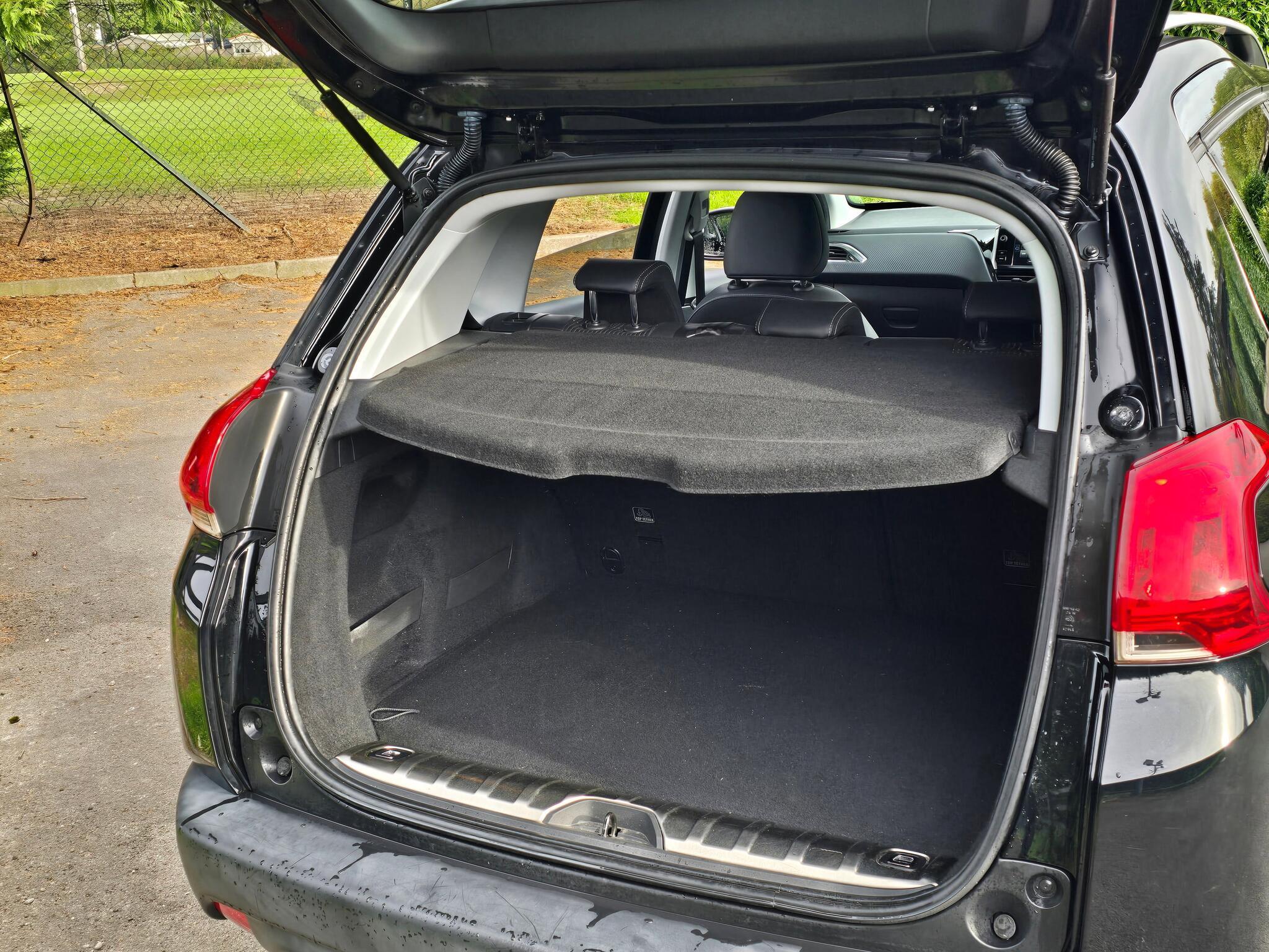 Peugeot 2008 - Image 7