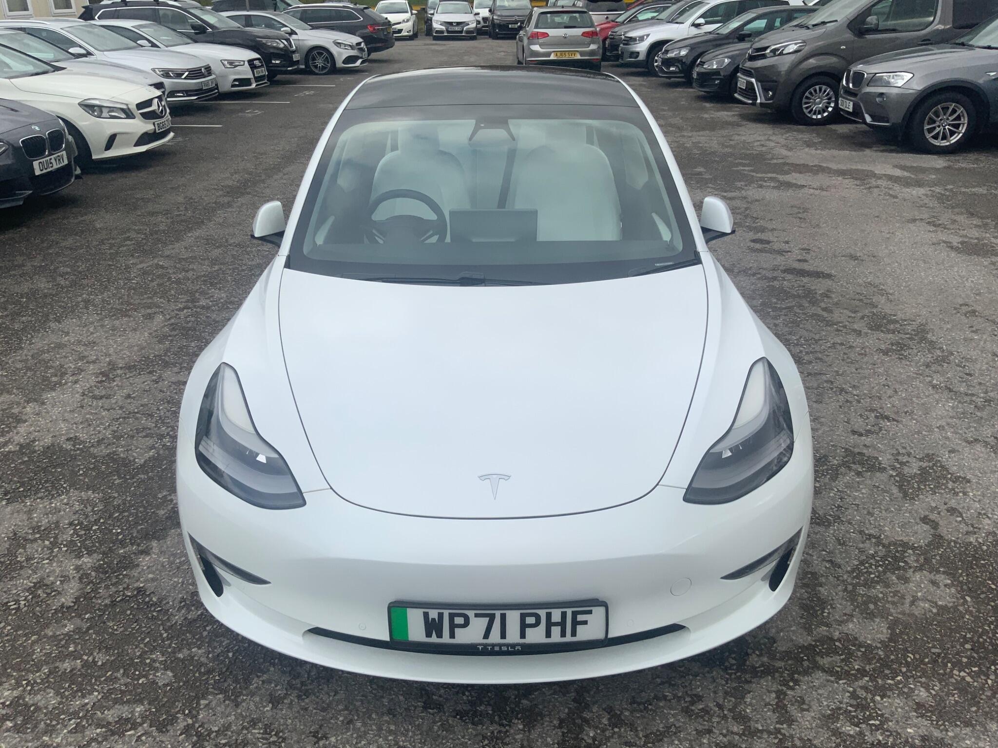 Tesla Model 3 - Image 10