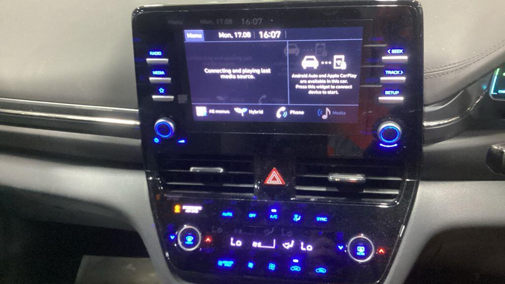 Hyundai Ioniq - Image 3