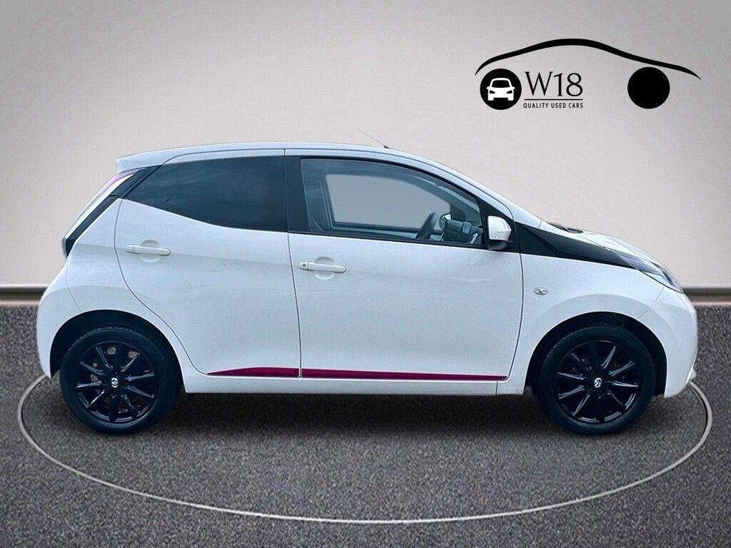 Toyota Aygo - Image 7