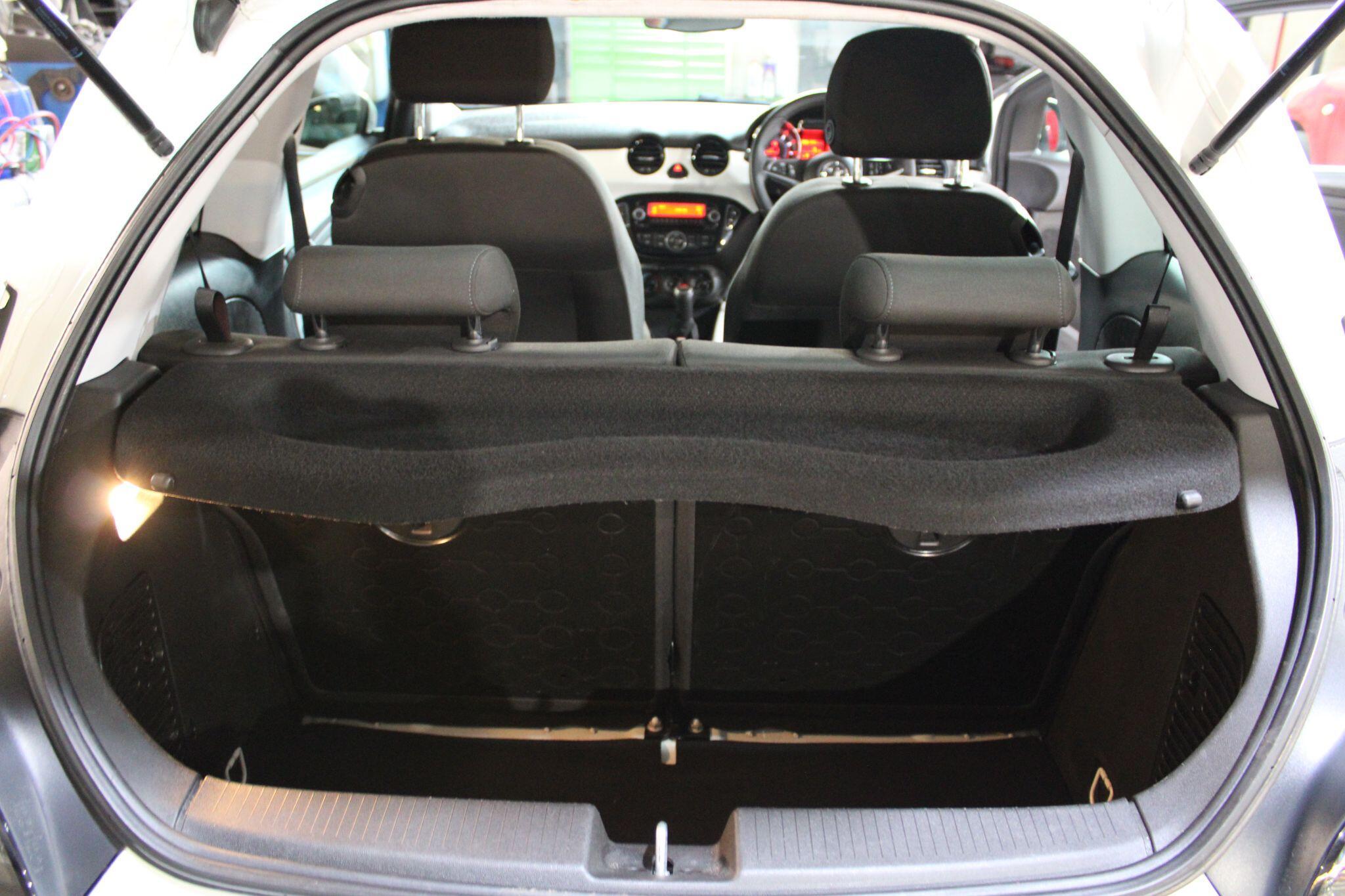 Vauxhall ADAM - Image 8