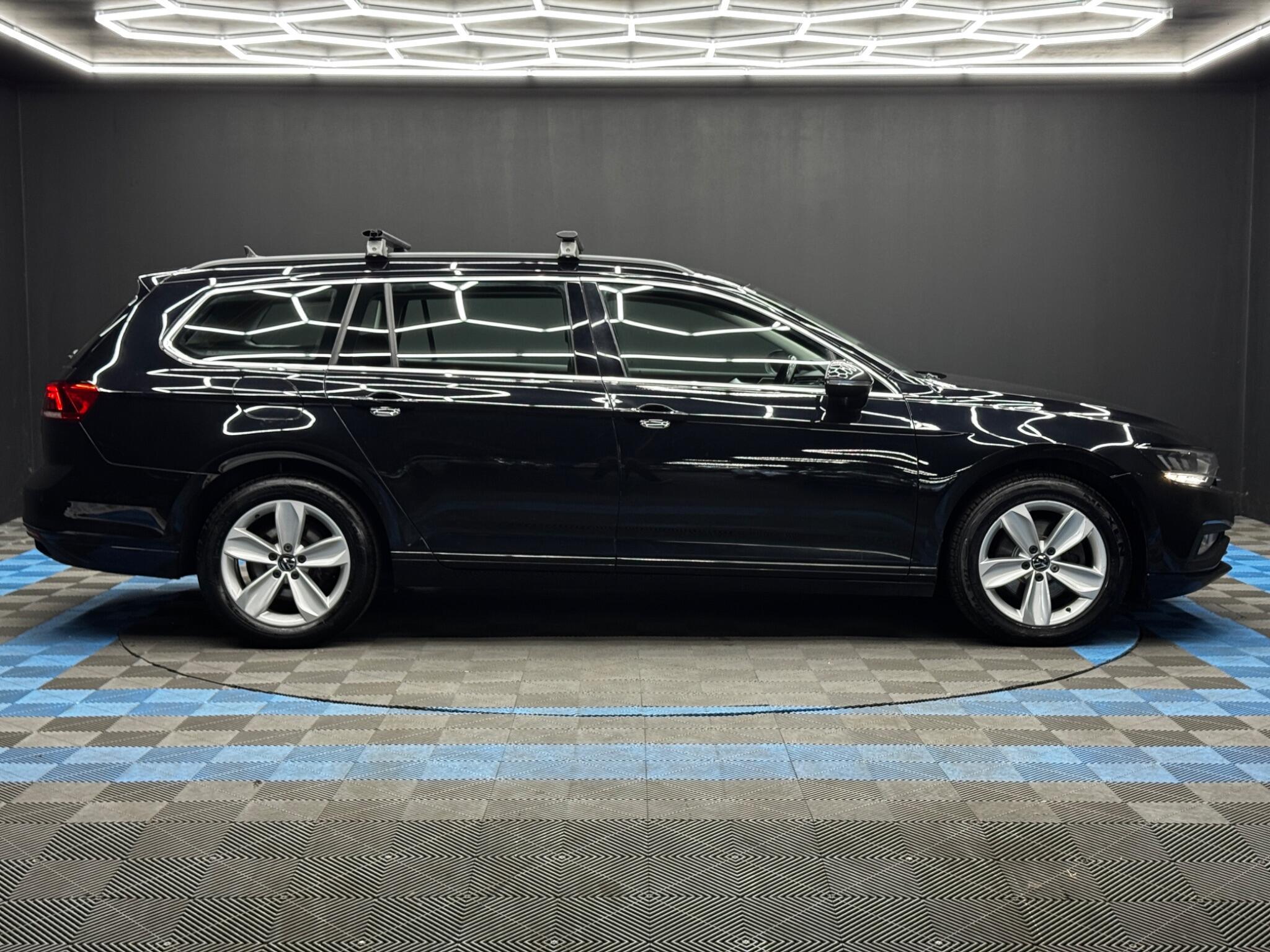 Volkswagen Passat - Image 4