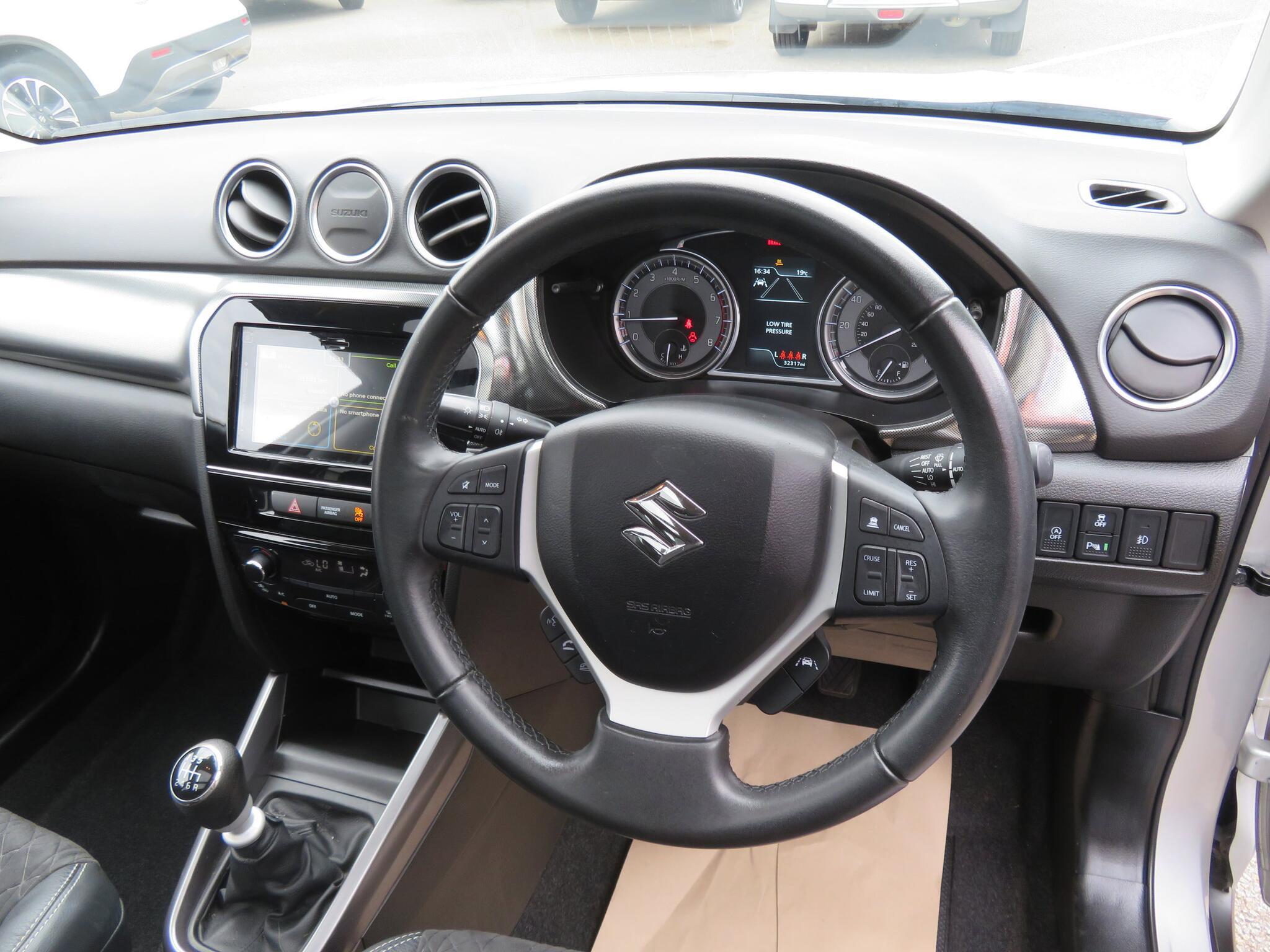 Suzuki Vitara - Image 13