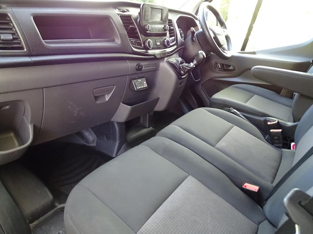 Ford Transit - Image 15