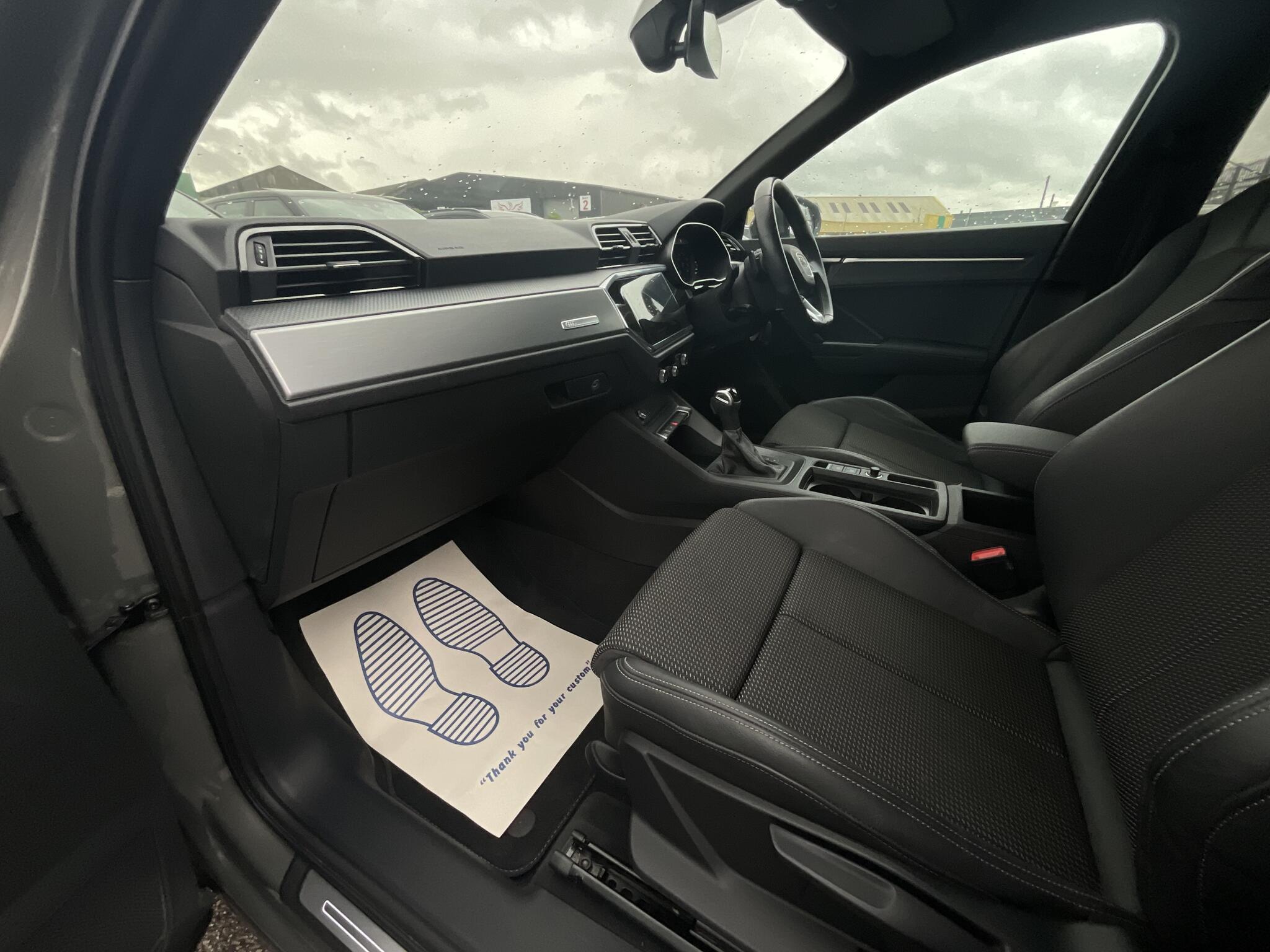 Audi Q3 - Image 16