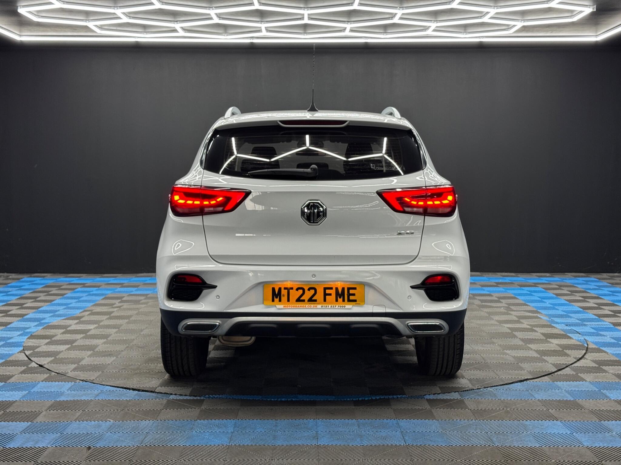 MG MG ZS - Image 6