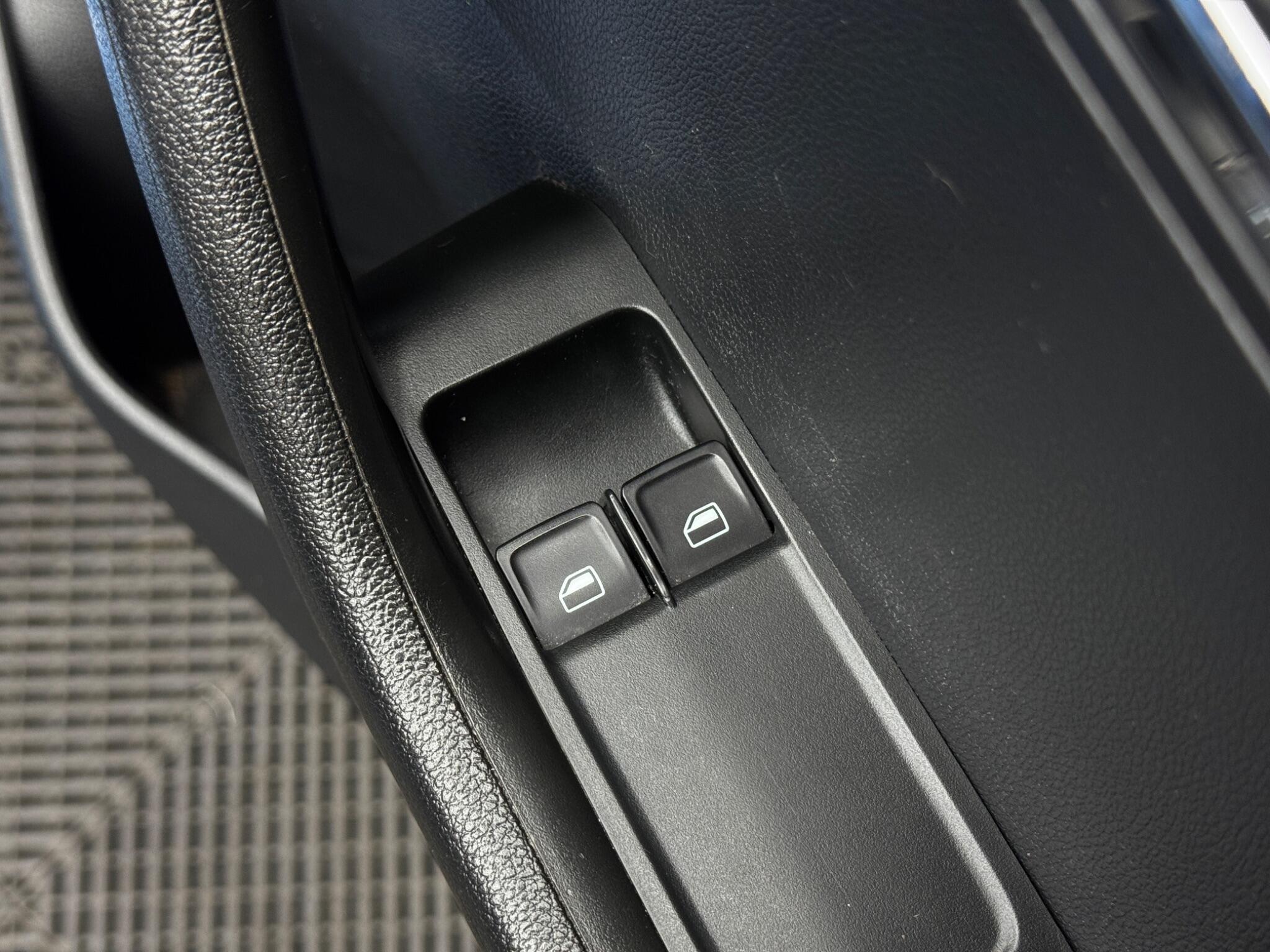 Skoda Fabia - Image 36