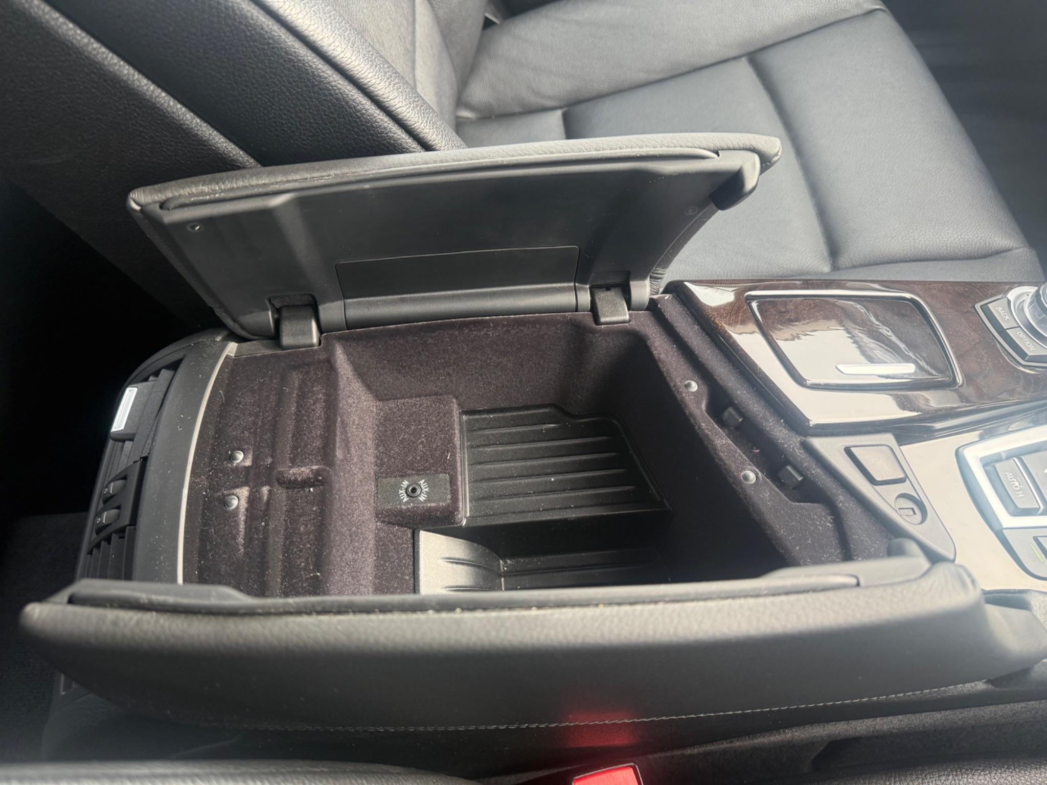 BMW 5 Series - Image 14